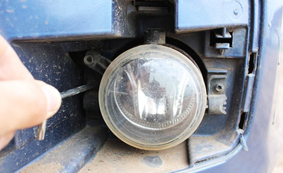 Замена лампочек в противотуманках форд фокус 2